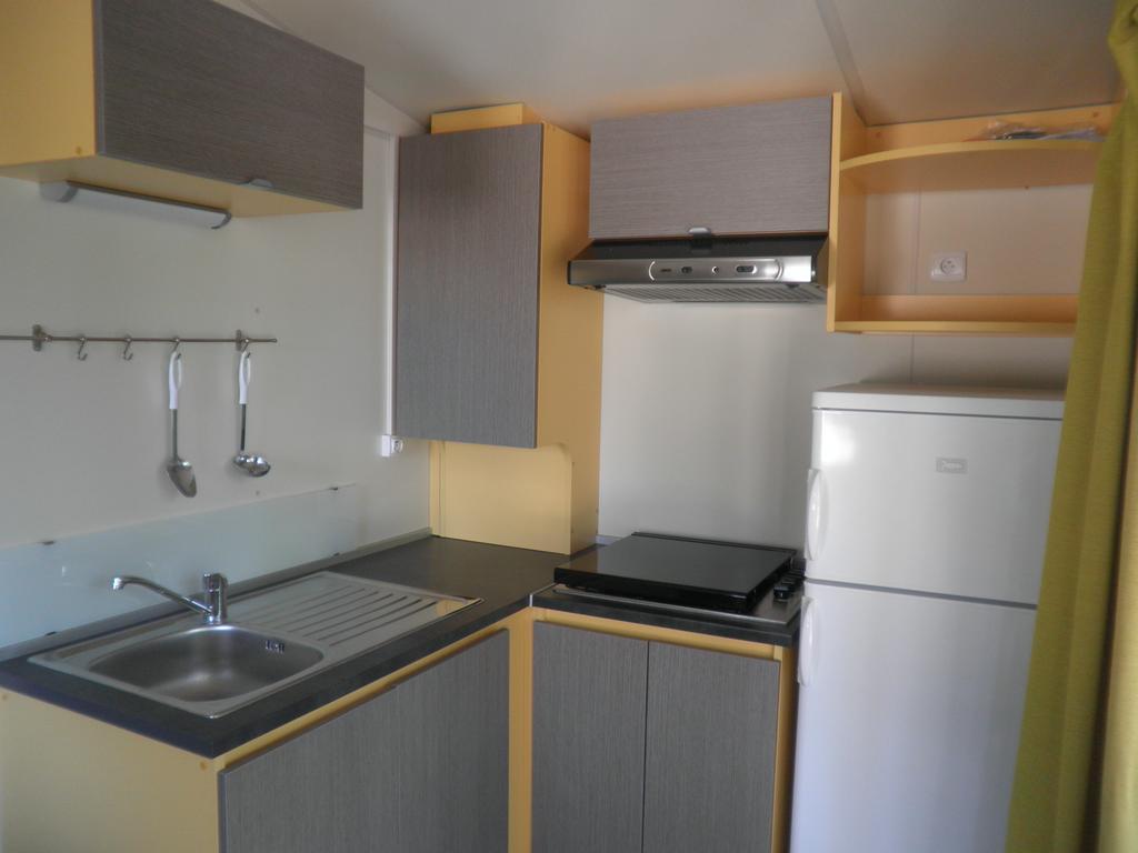 Camping Les Chenes Chauzon Luaran gambar