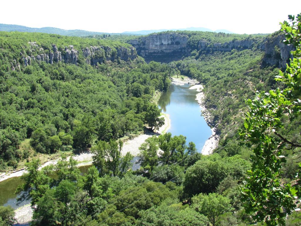 Camping Les Chenes Chauzon Luaran gambar