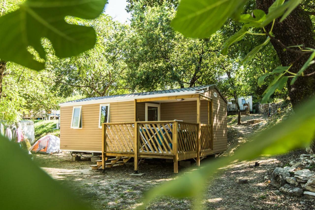Camping Les Chenes Chauzon Luaran gambar