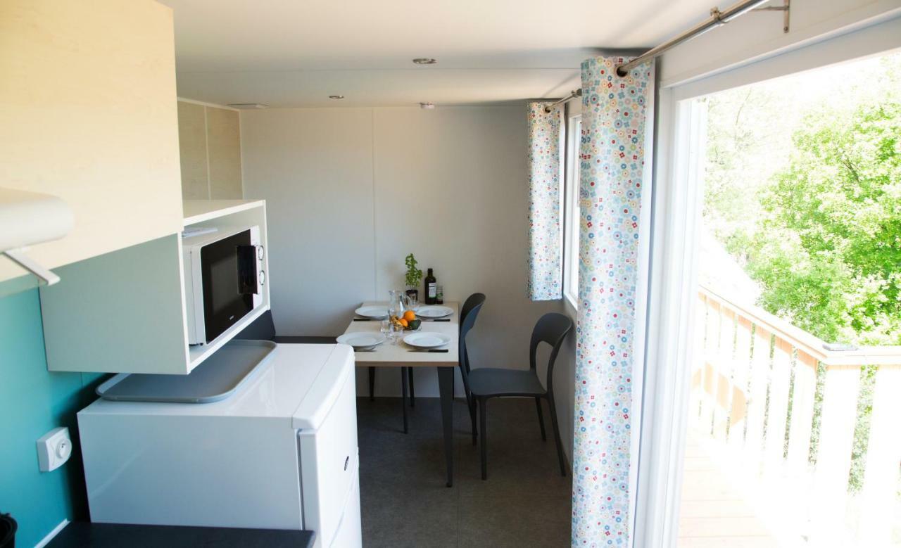 Camping Les Chenes Chauzon Luaran gambar